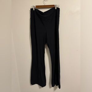 Lulu flare leggings
